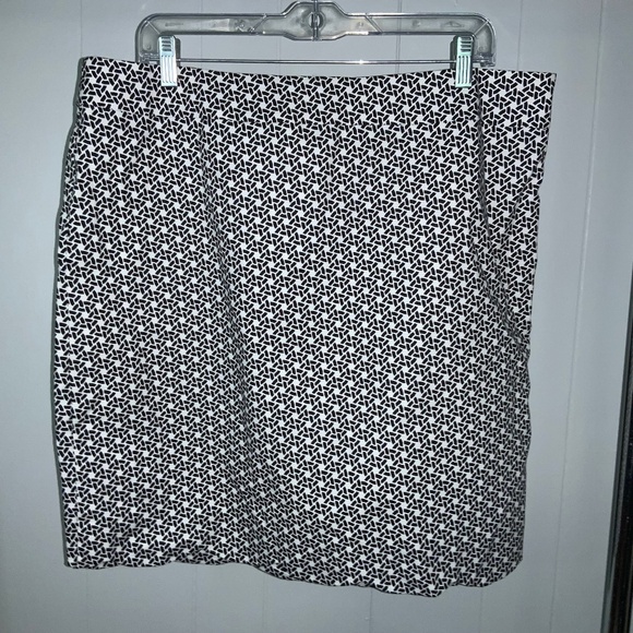 Talbots Cotton Blend Geometric Scallop Hem pencil skirt Sz 16 New lined - Picture 1 of 6